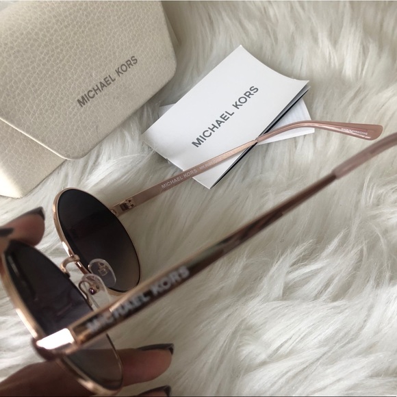 Michael Kors Sunglass - Picture 2 of 4